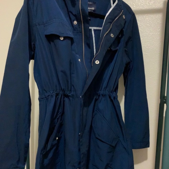 brand new reflective navy madwell rain jacket!! - Picture 3 of 6